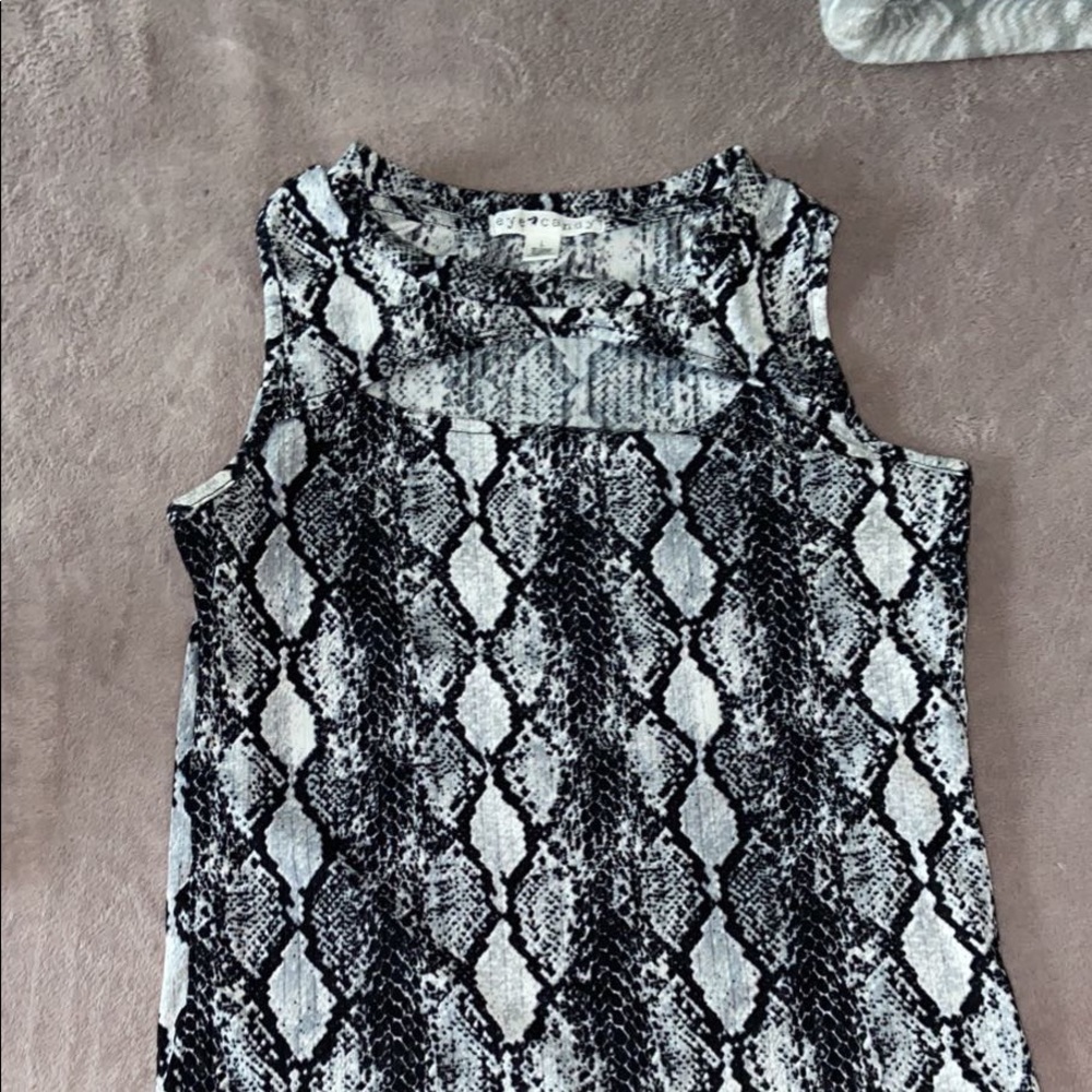 Tank top - Picture 2 of 3